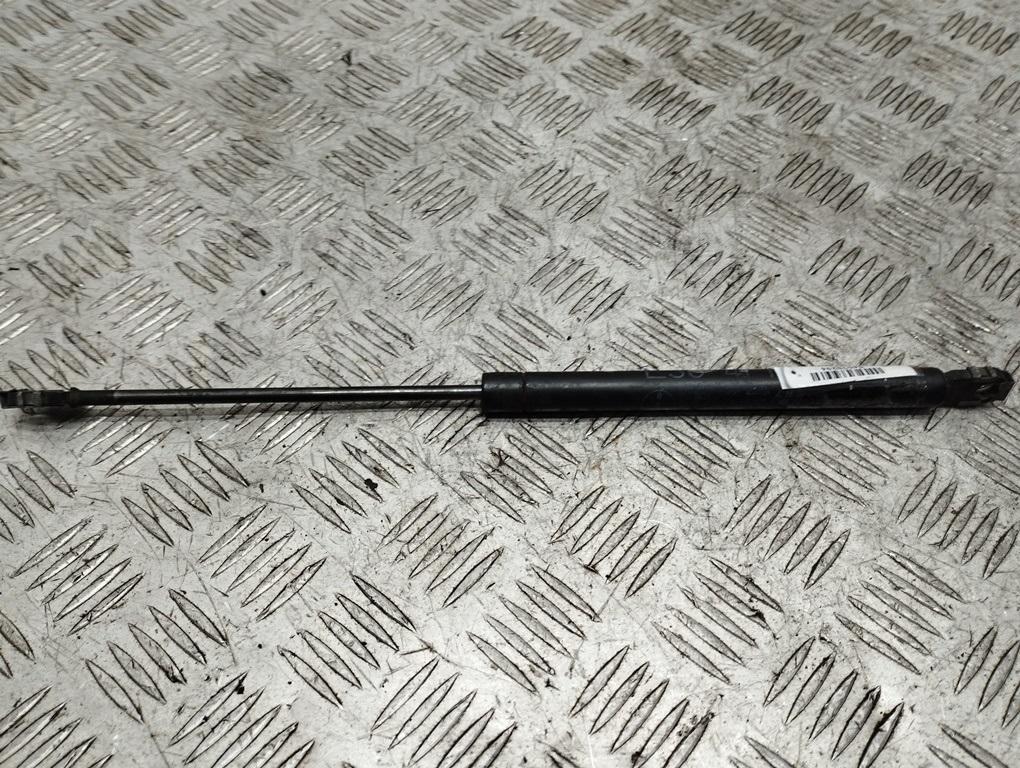 Амортизатор капота