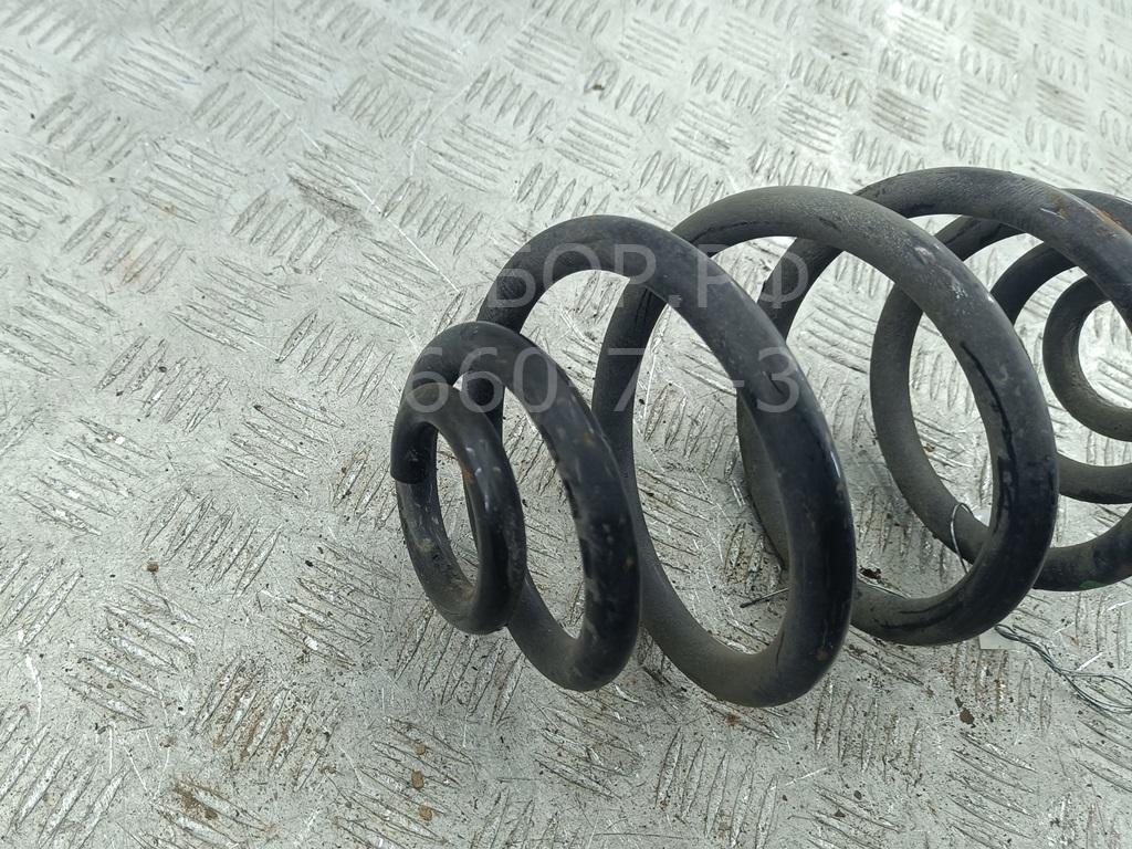 Пружина задняя