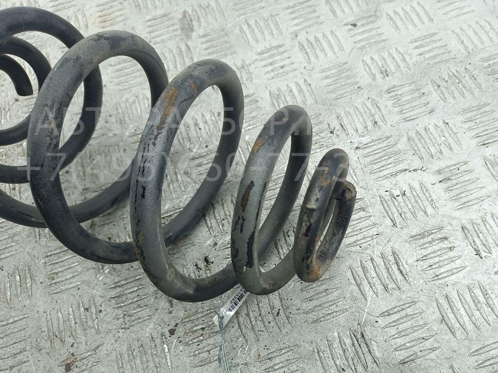 Пружина задняя