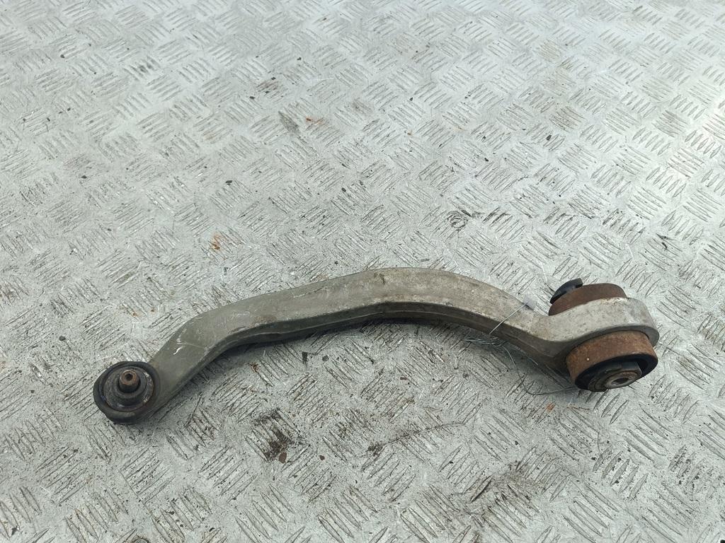 Рычаг передний левый