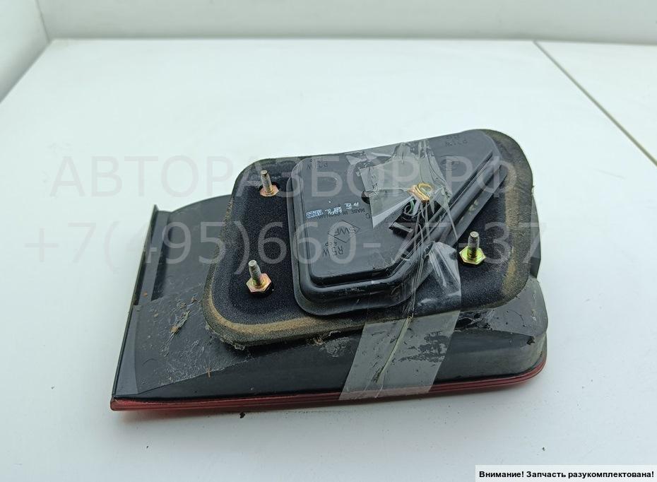 Фонарь задний внутренний левый