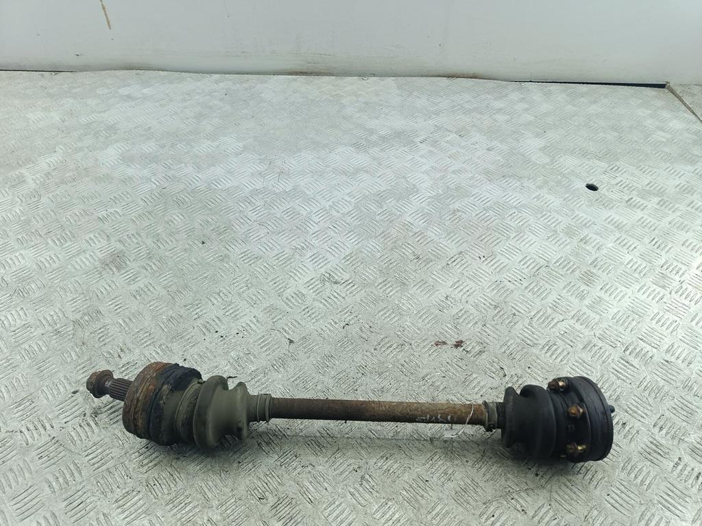 Полуось задняя