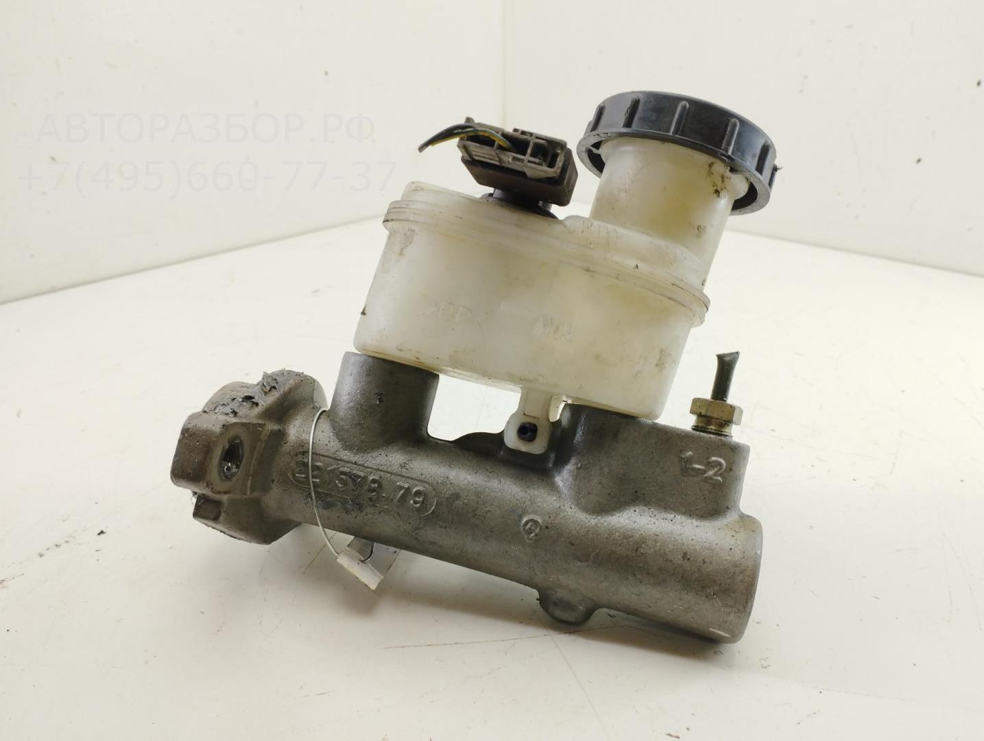 Цилиндр тормозной главный