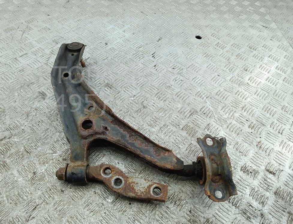 Рычаг передний левый