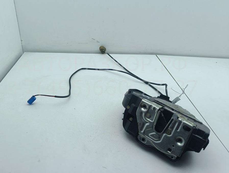 Замок двери задней правой