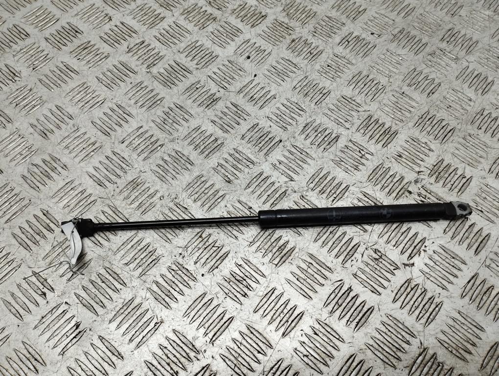 Амортизатор капота