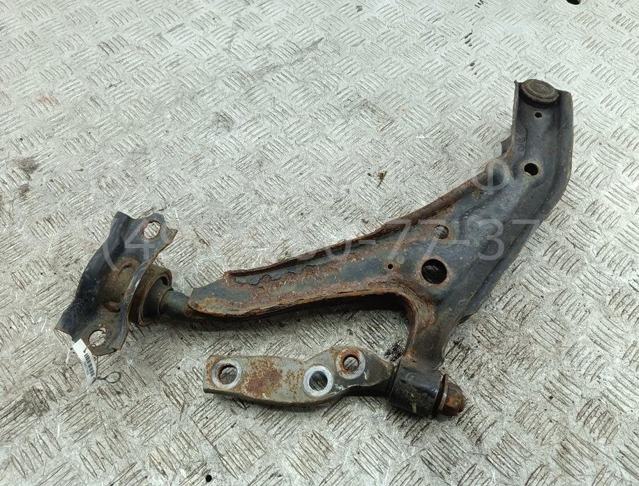 Рычаг передний правый