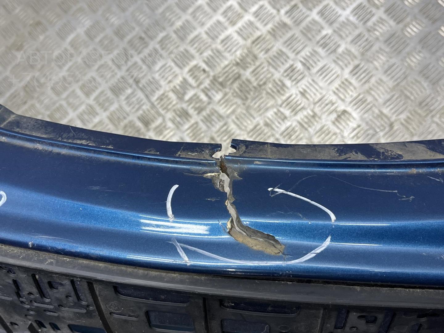 Бампер передний