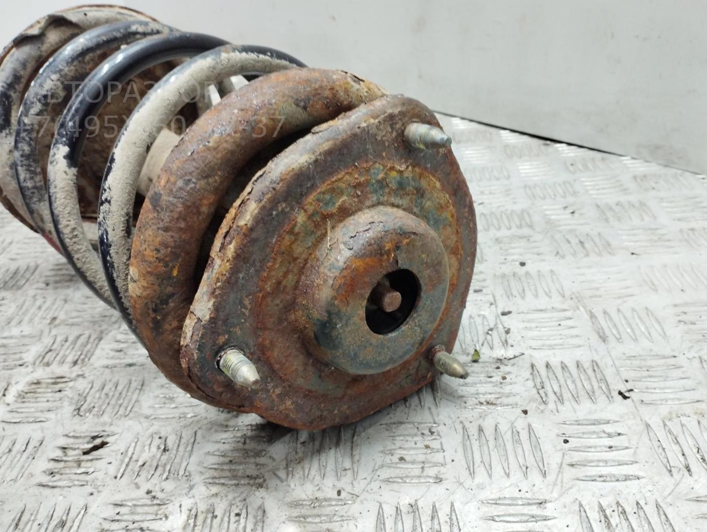 Амортизатор передний правый