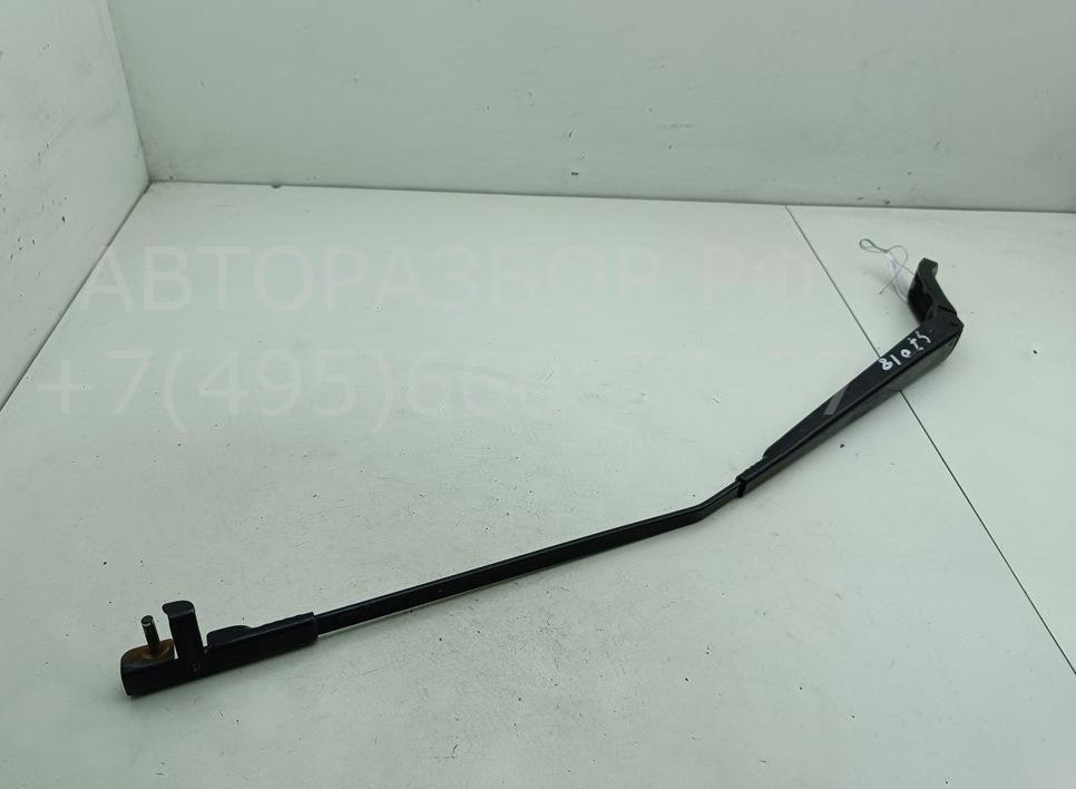 Поводок стеклоочистителя передний левый