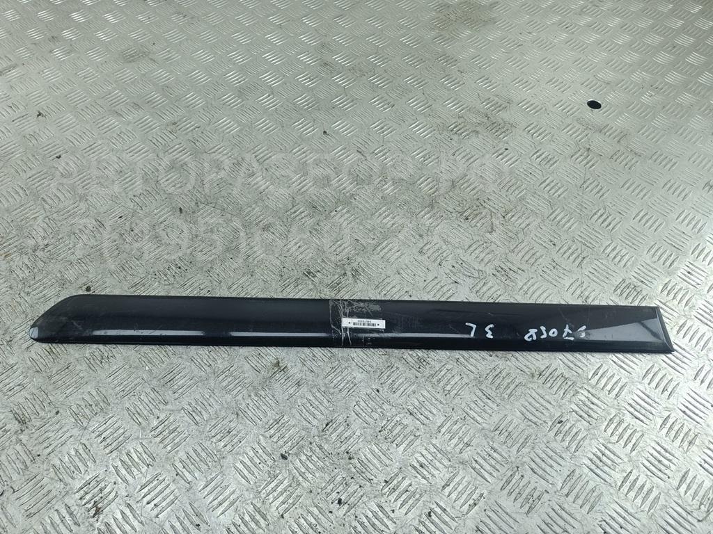 Накладка двери задней левой