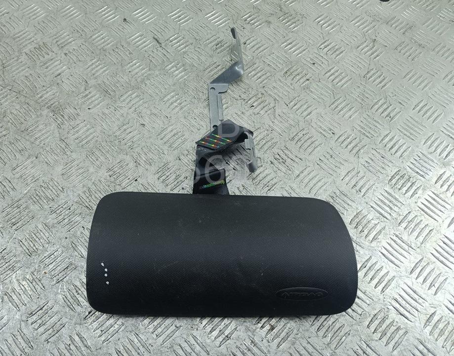 Подушка безопасности пассажирская (в торпедо)