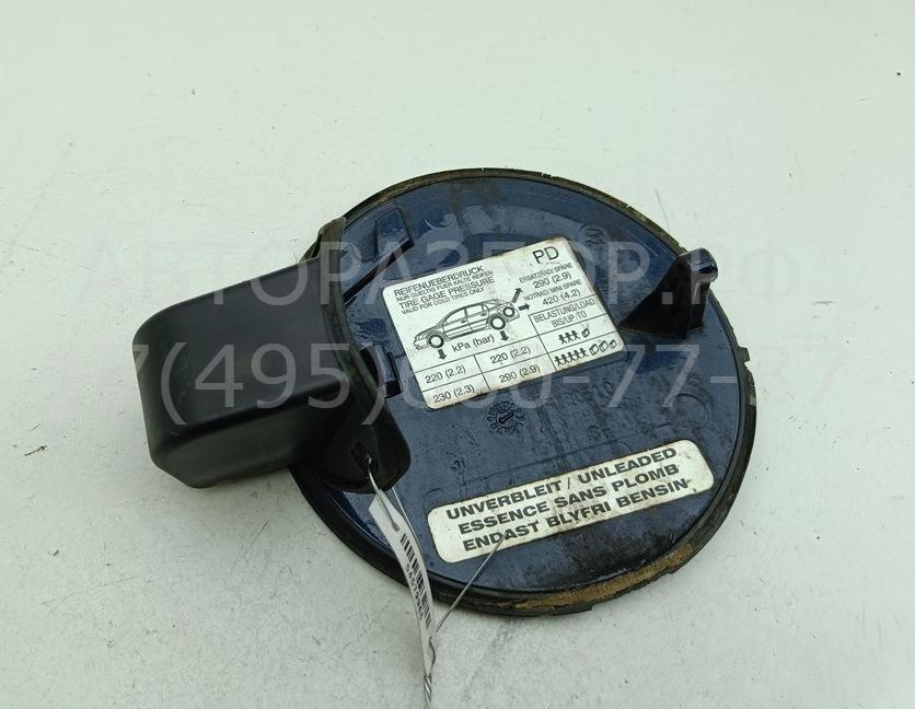 Лючок бензобака