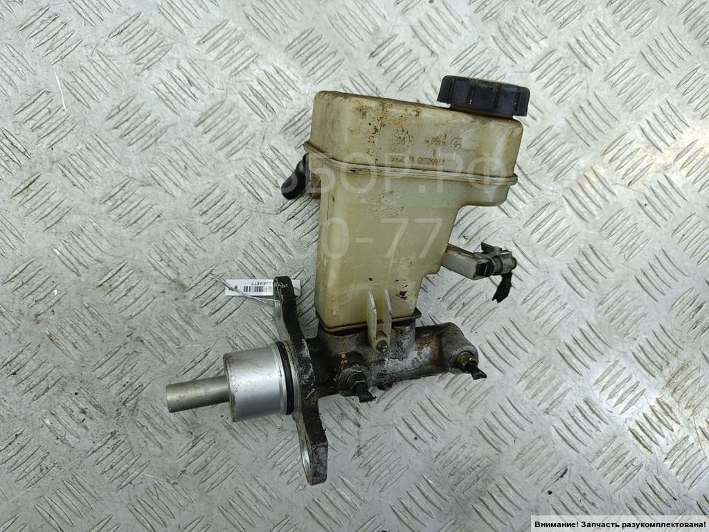 Цилиндр тормозной главный