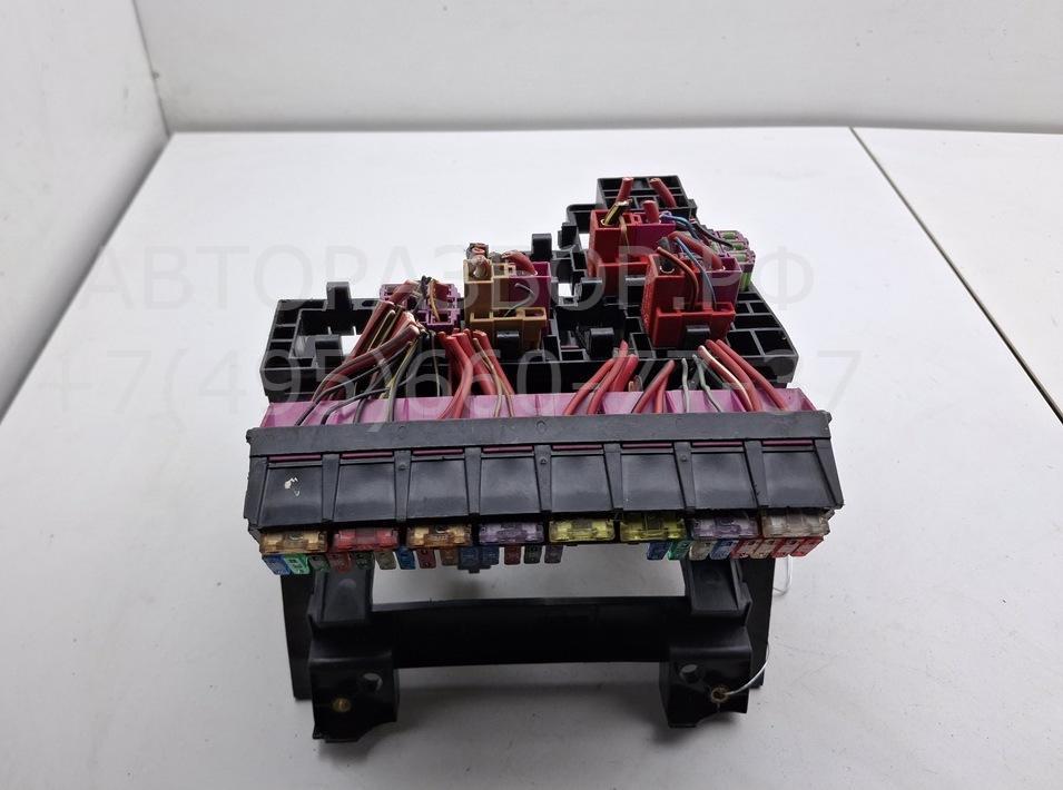 Блок предохранителей