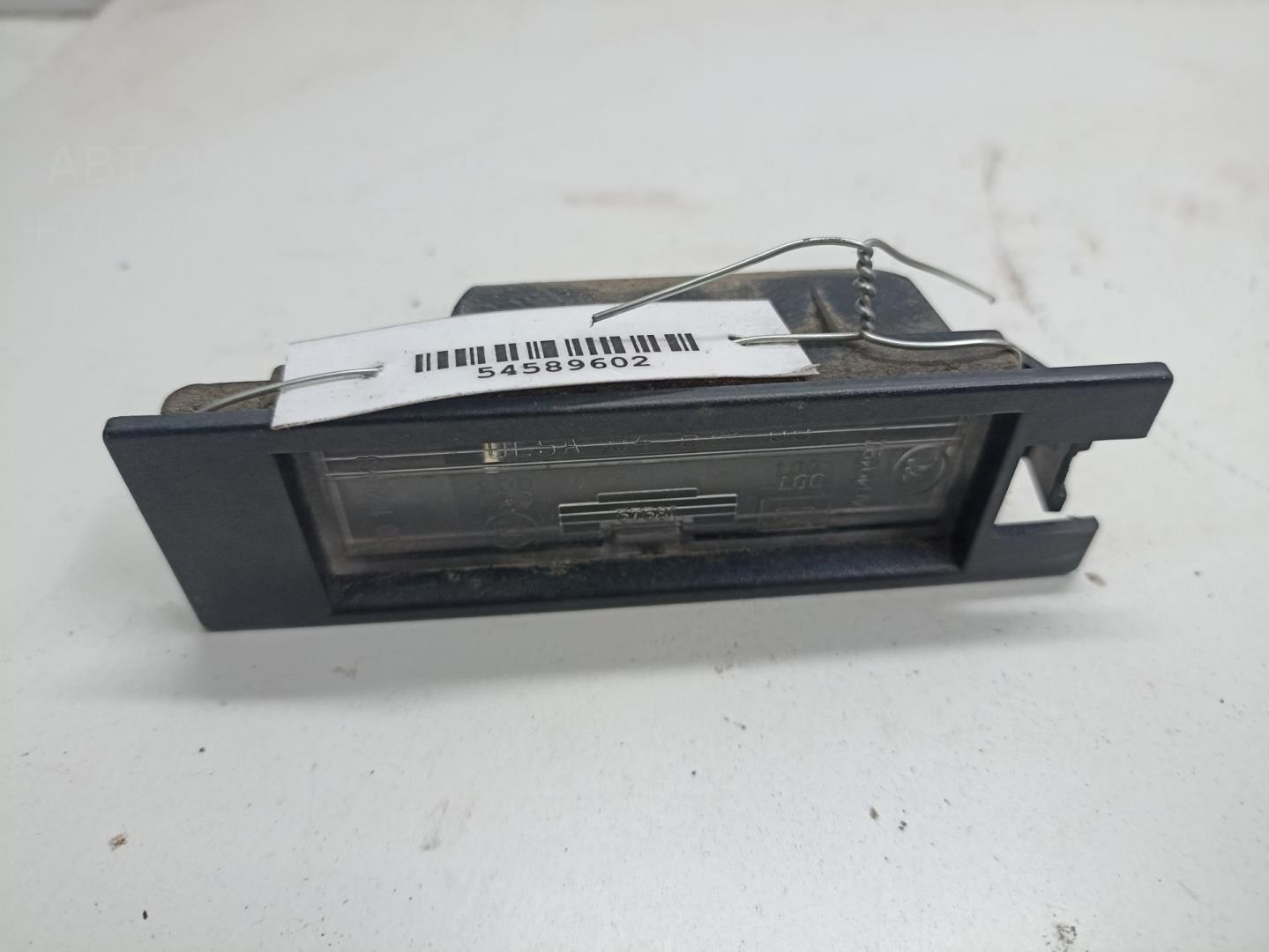 Фонарь подсветки номера