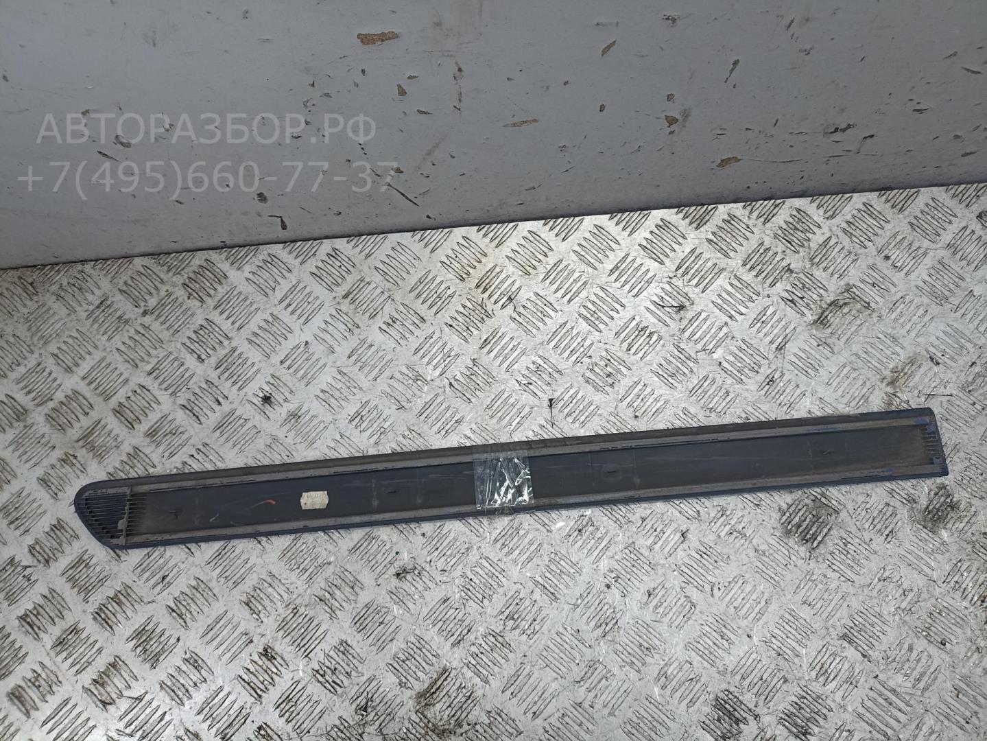 Накладка двери задней левой