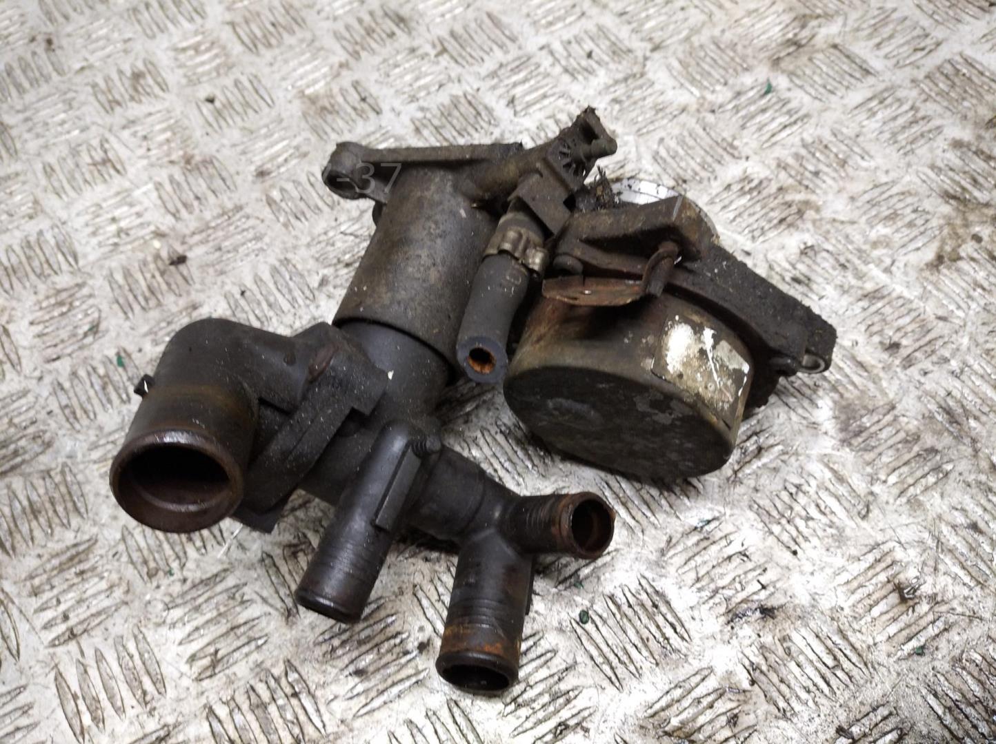 Насос вакуумный