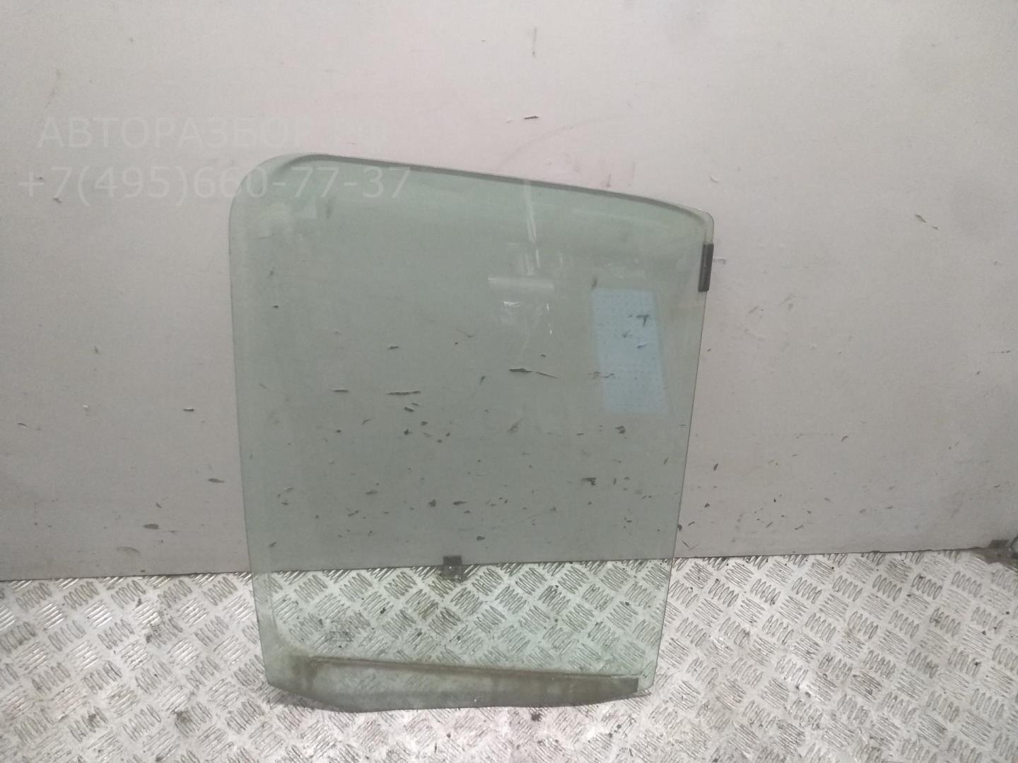 Стекло двери передней правой