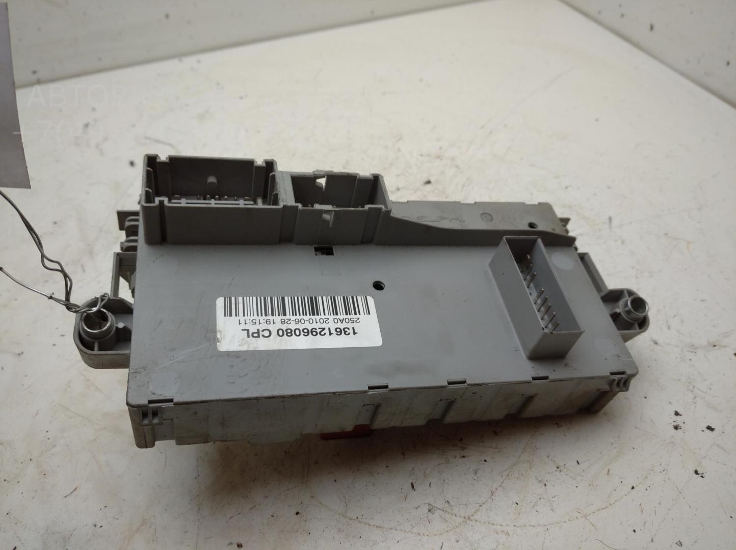 Блок предохранителей