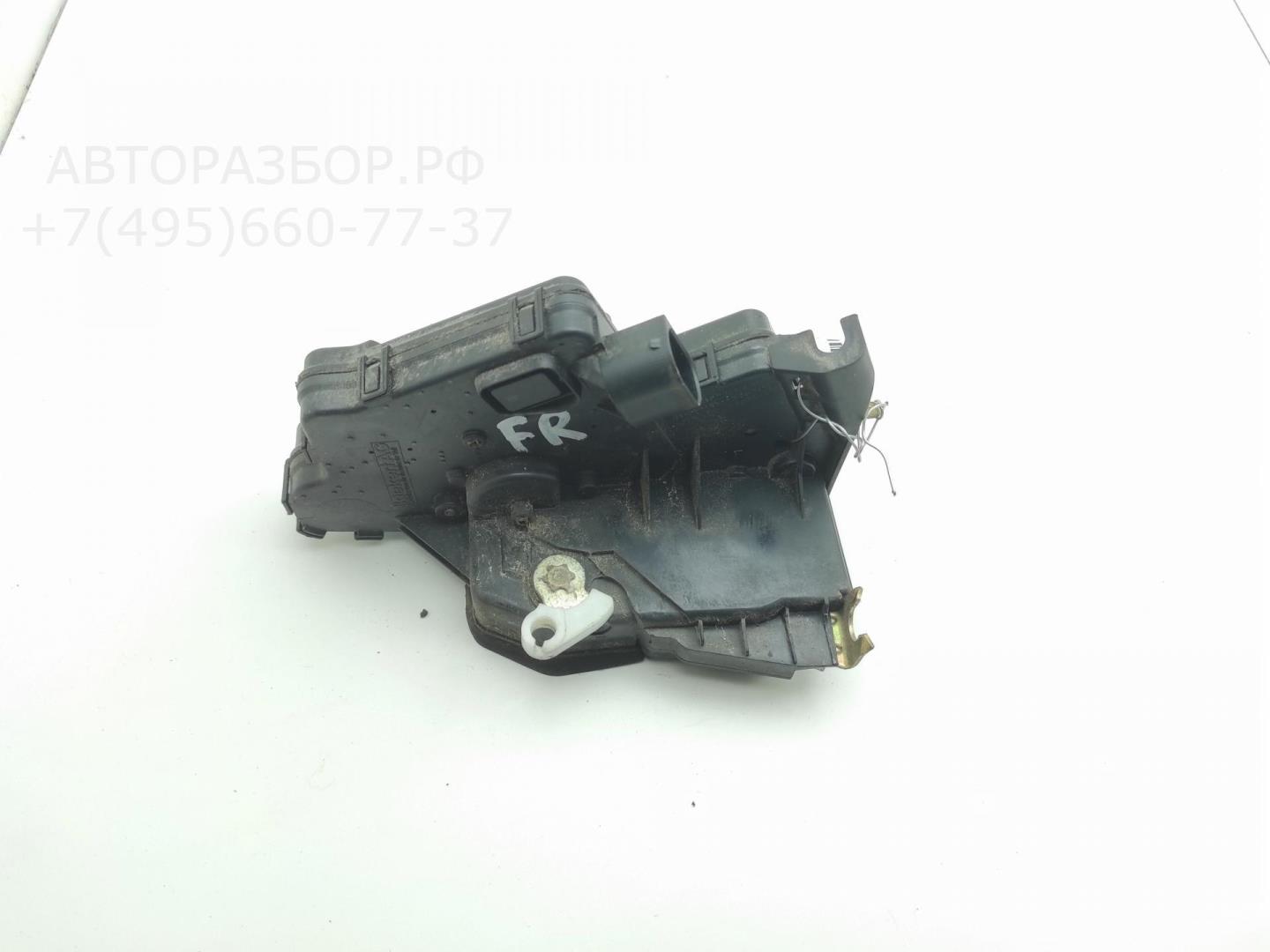 Замок двери передней правой