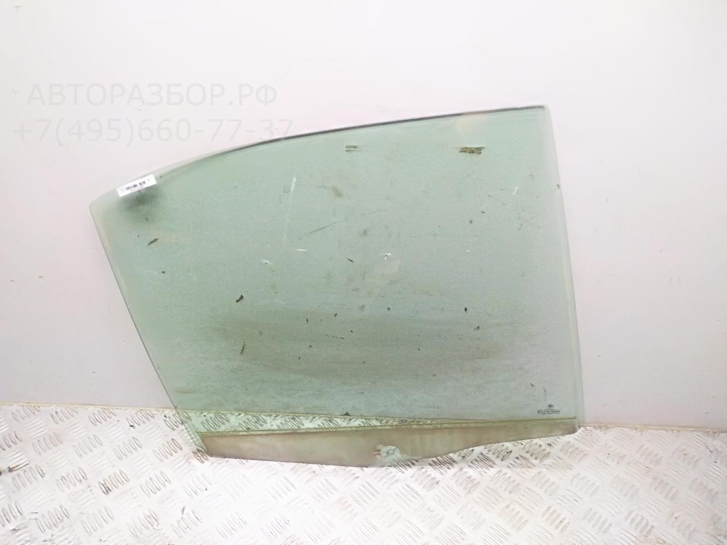 Стекло двери задней правой