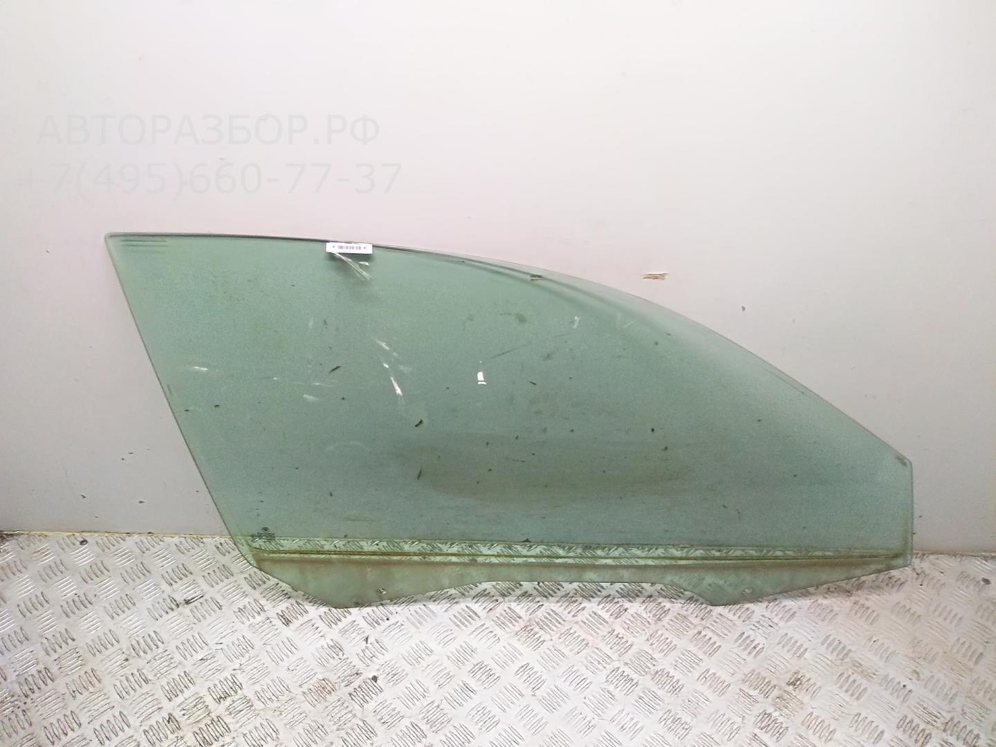 Стекло двери передней правой