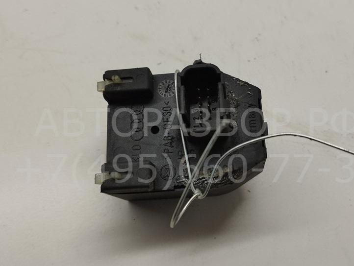 Кнопка регулировки зеркала