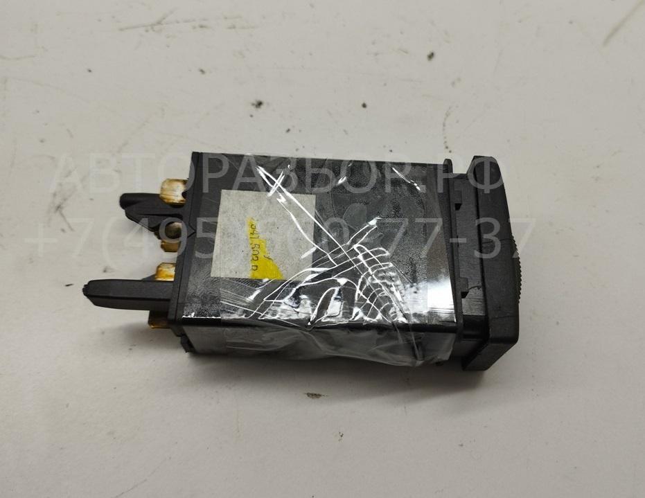 Кнопка обогрева заднего стекла