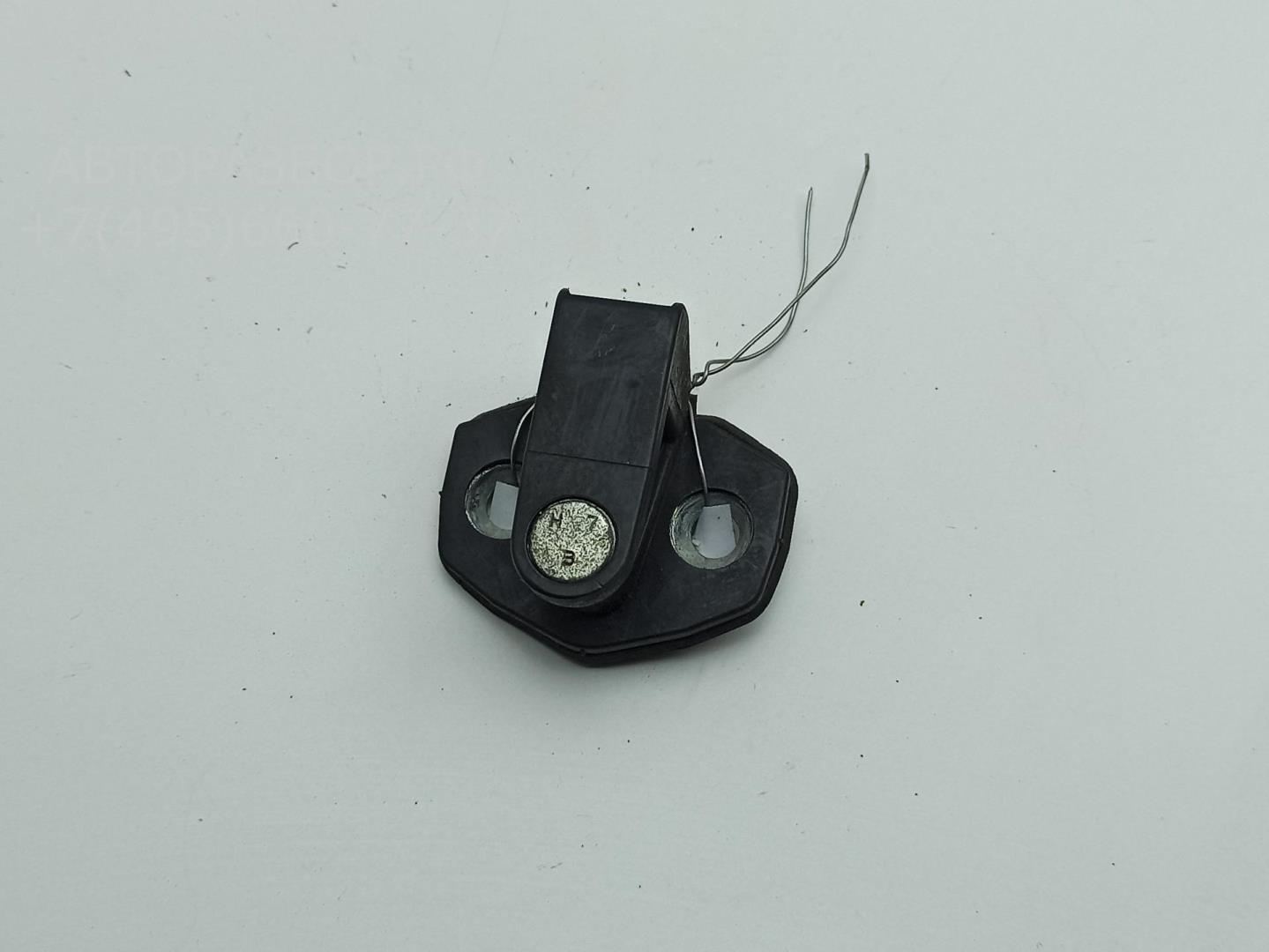 Ответная часть замка двери