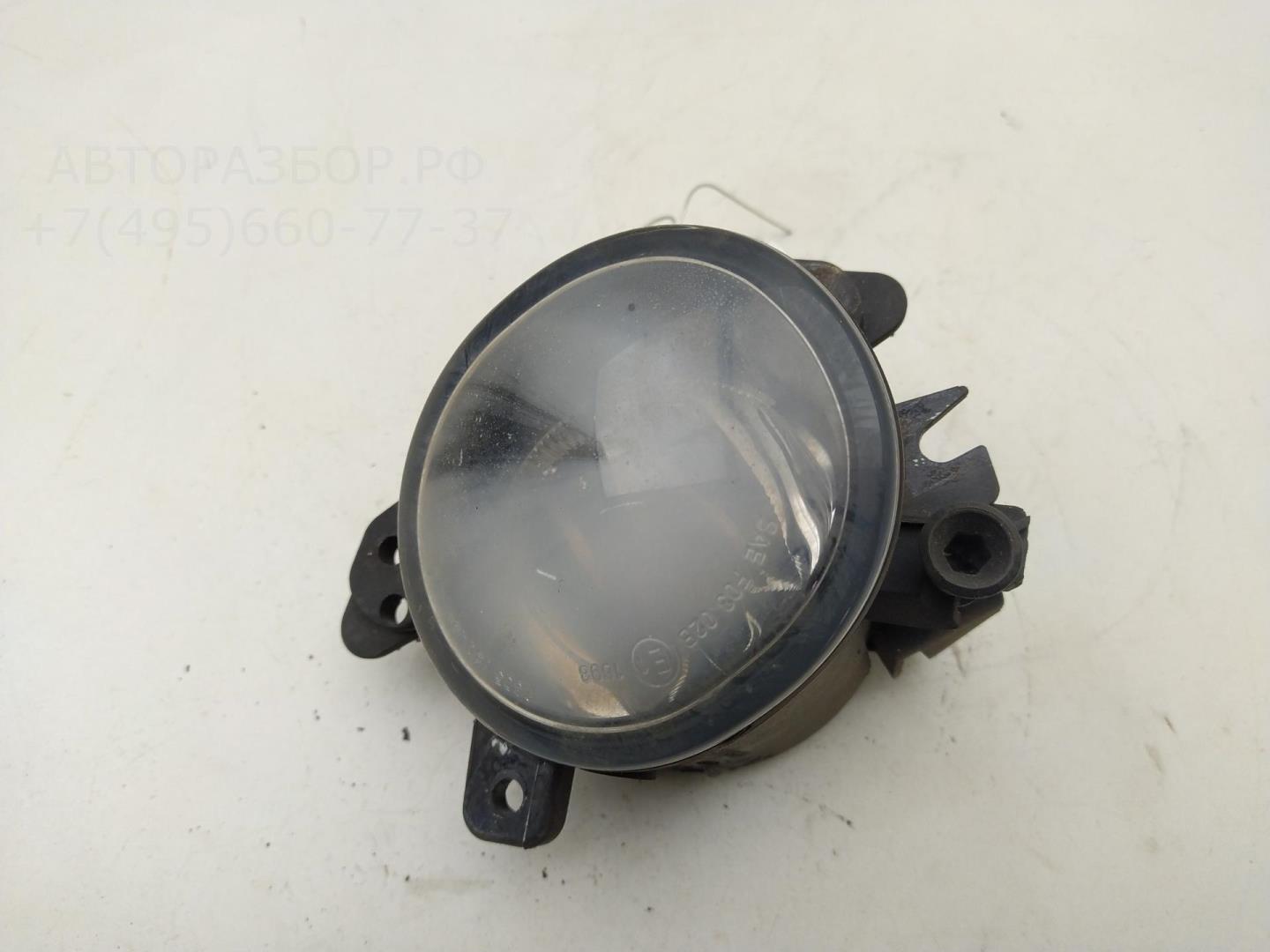 Фара противотуманная левая