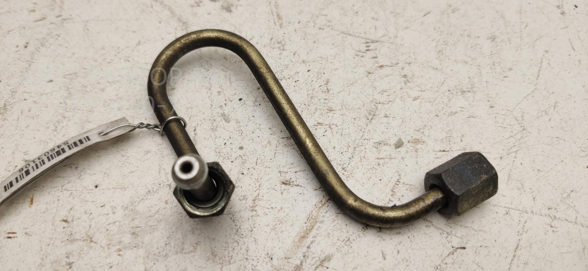 Трубка топливная