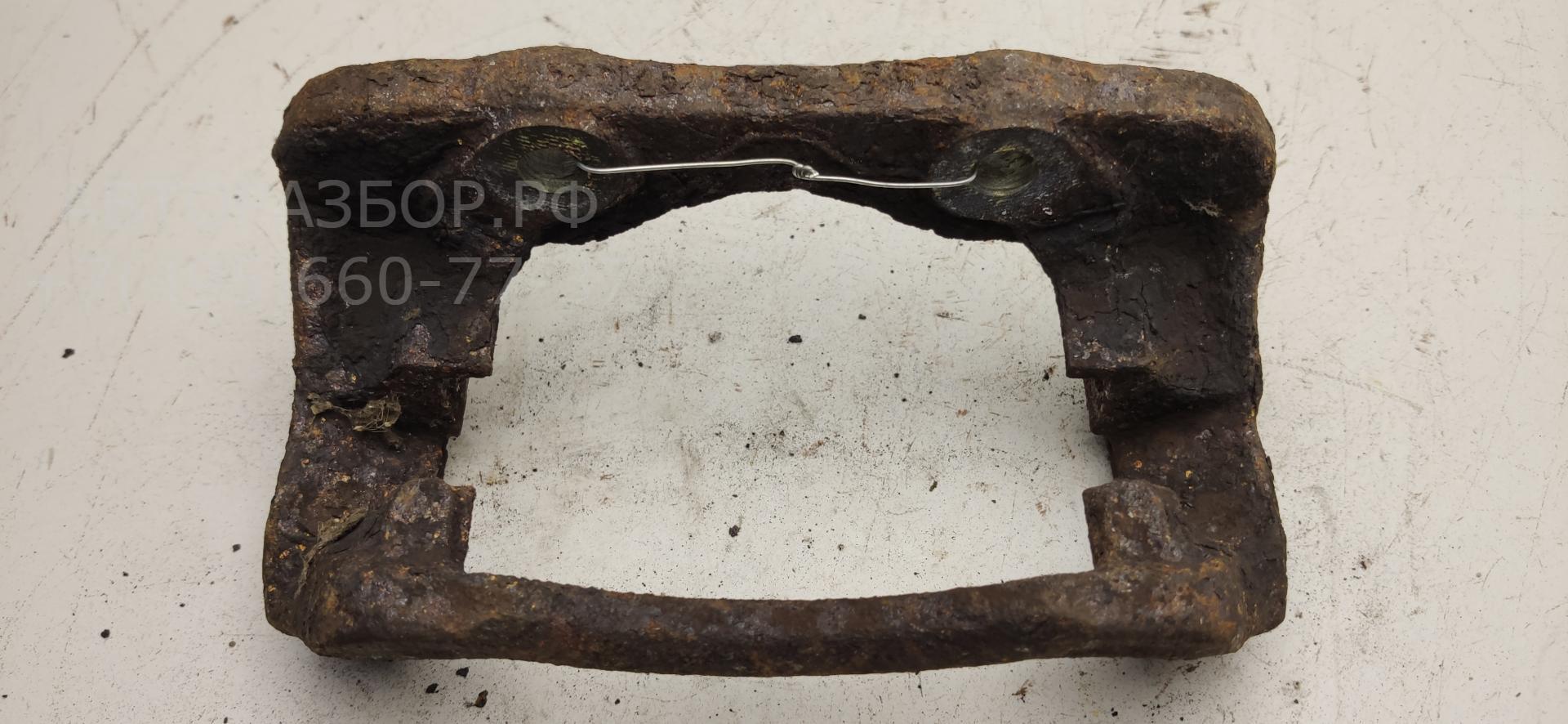 Скоба суппорта переднего