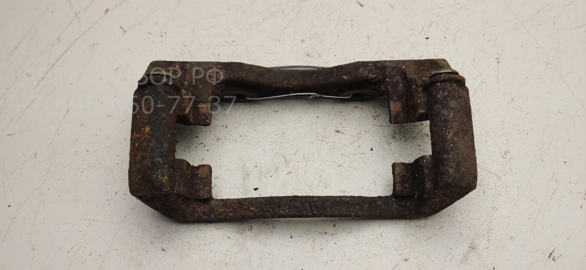 Скоба суппорта переднего