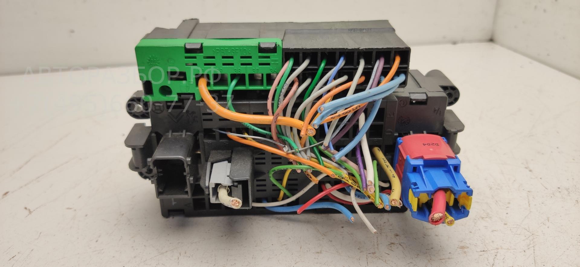 Блок предохранителей