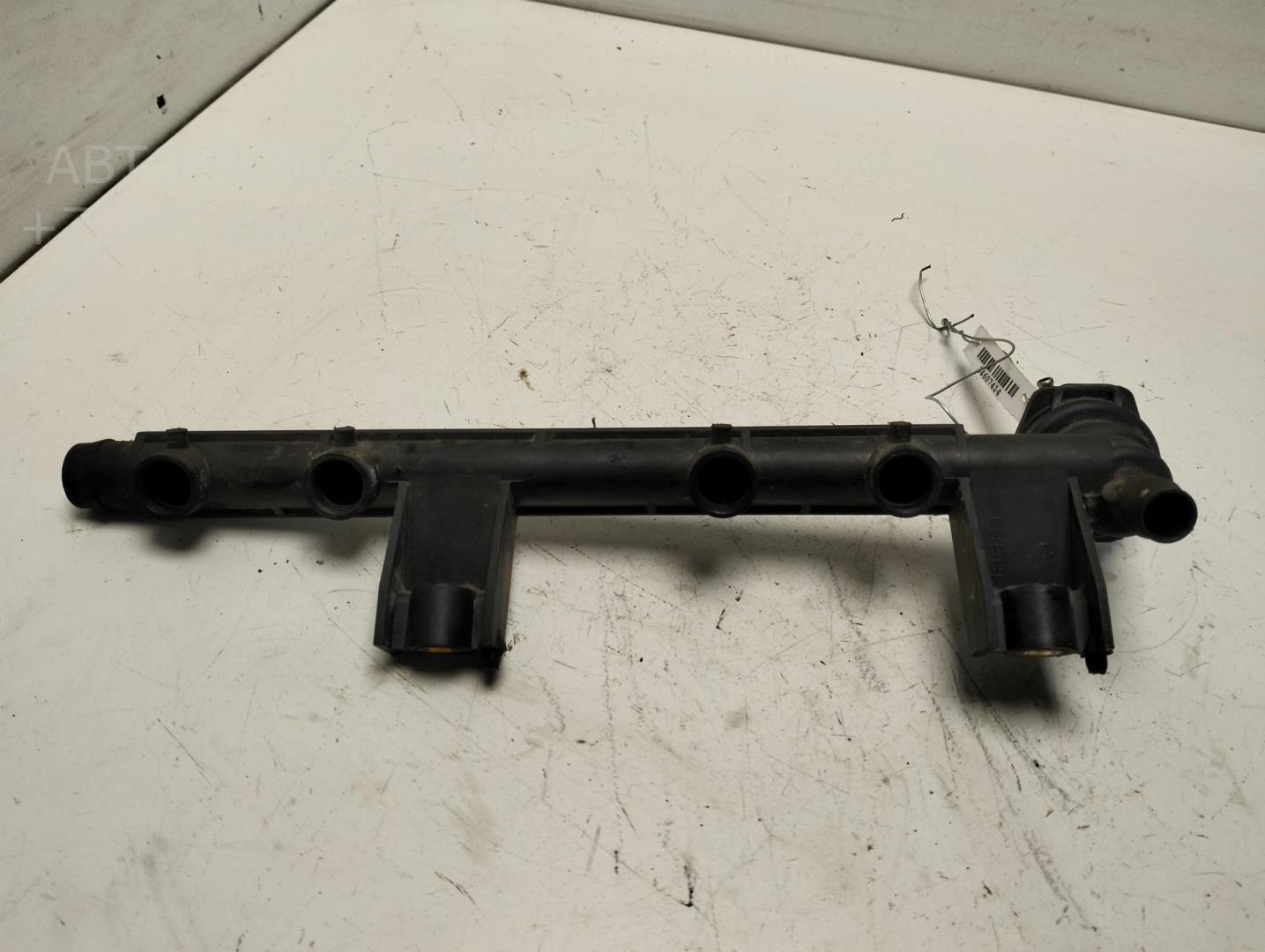 Рейка топливная (рампа)