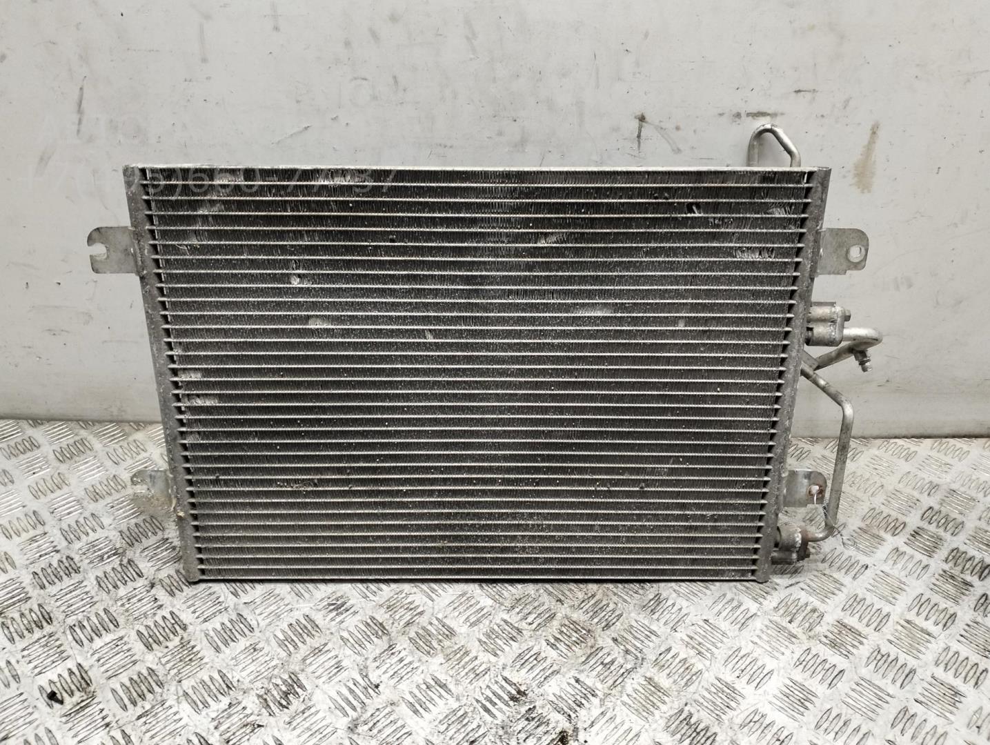 Радиатор кондиционера / конденсер