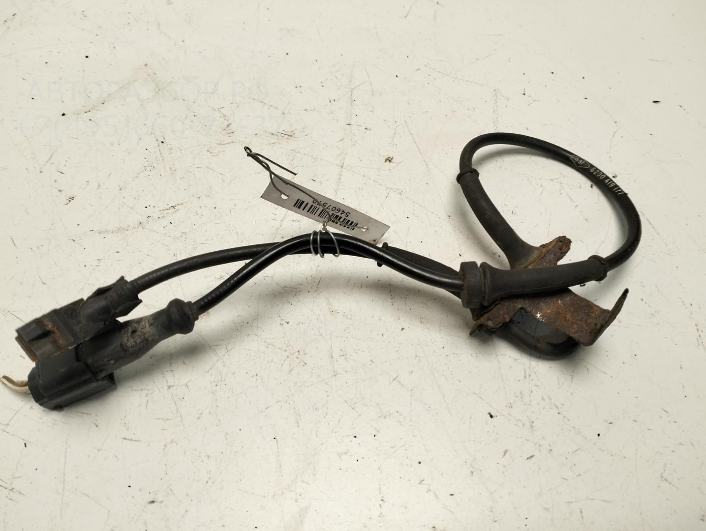 Датчик ABS передний