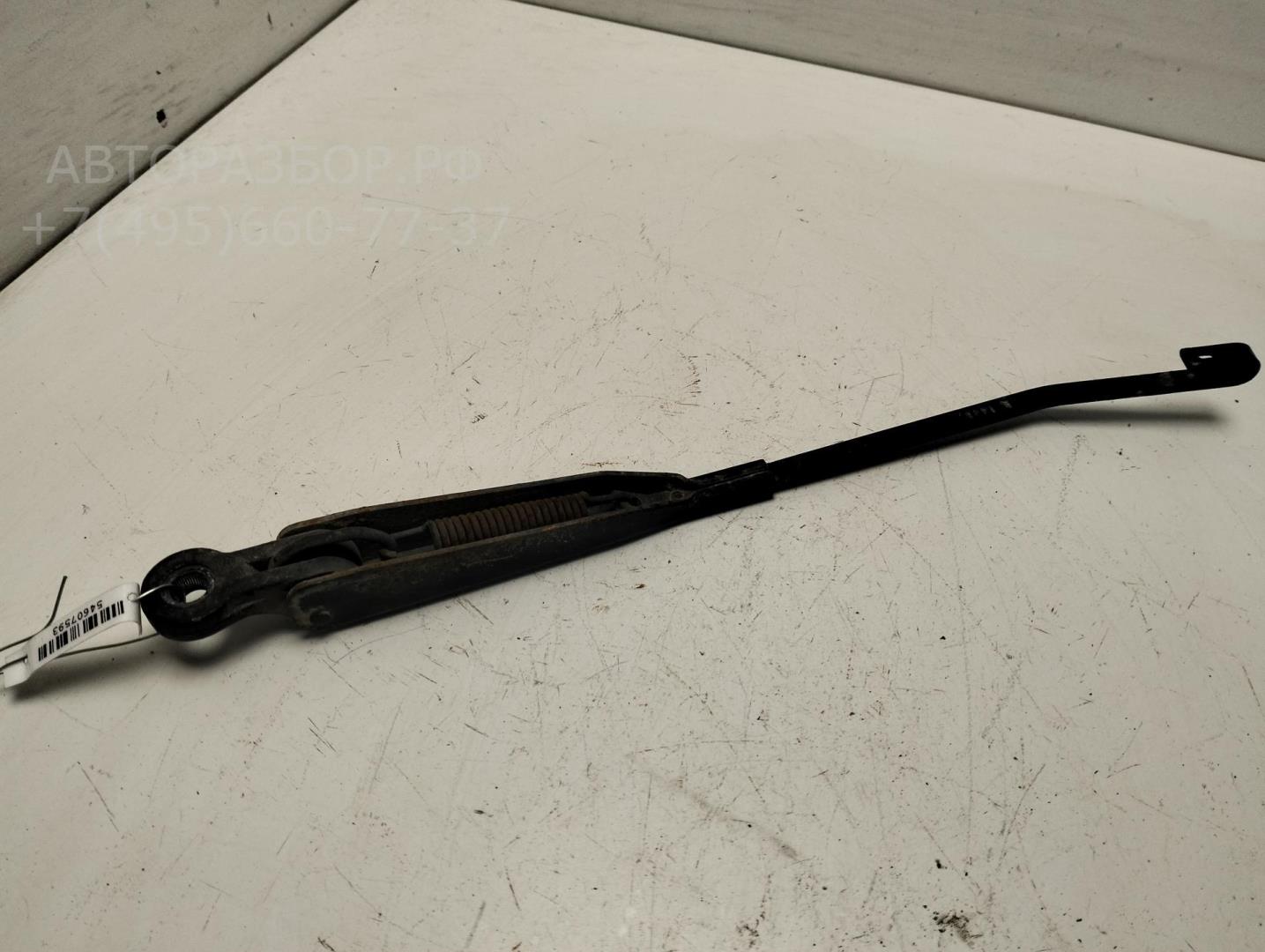 Поводок стеклоочистителя заднего