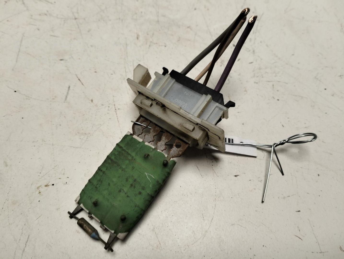 Резистор отопителя