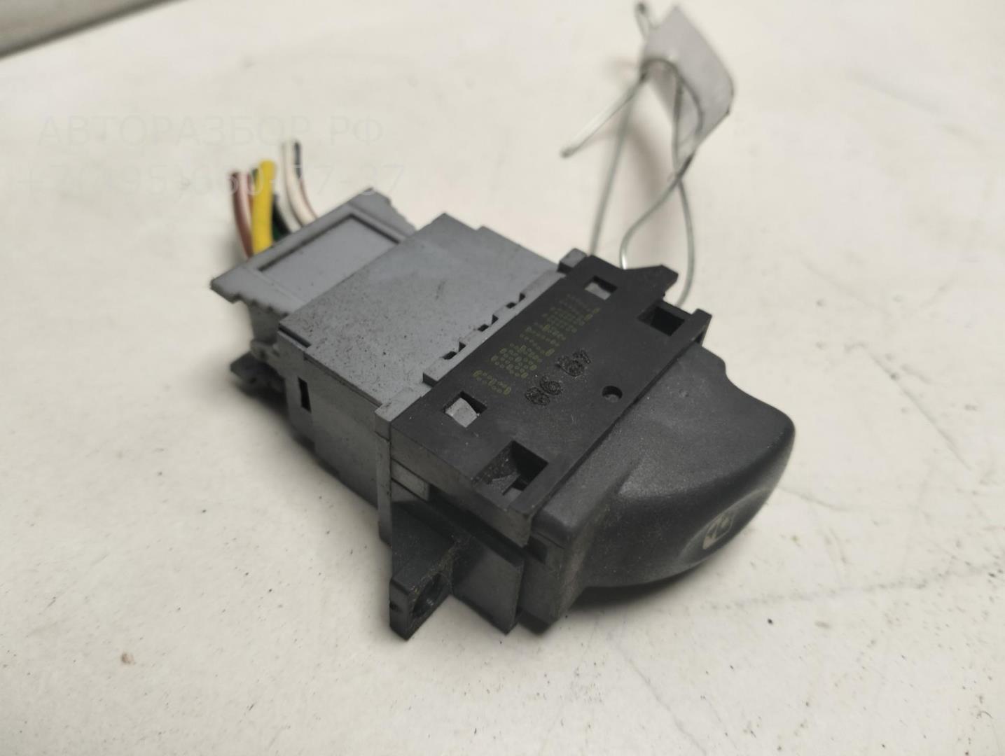 Кнопка стеклоподъемника