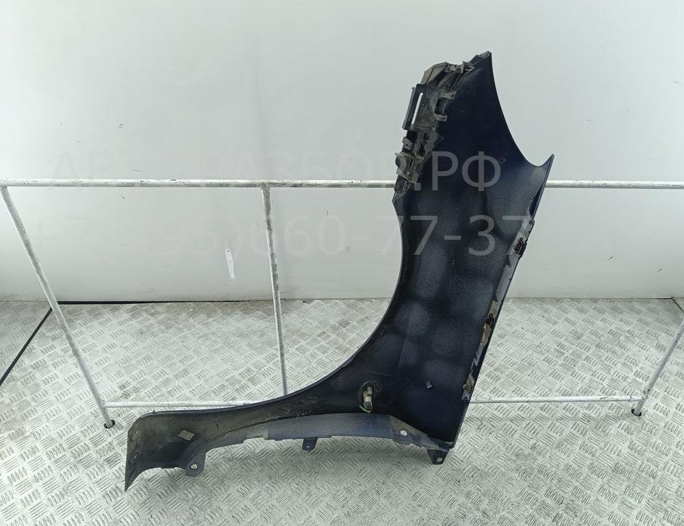 Крыло переднее правое