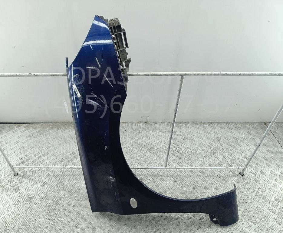 Крыло переднее правое