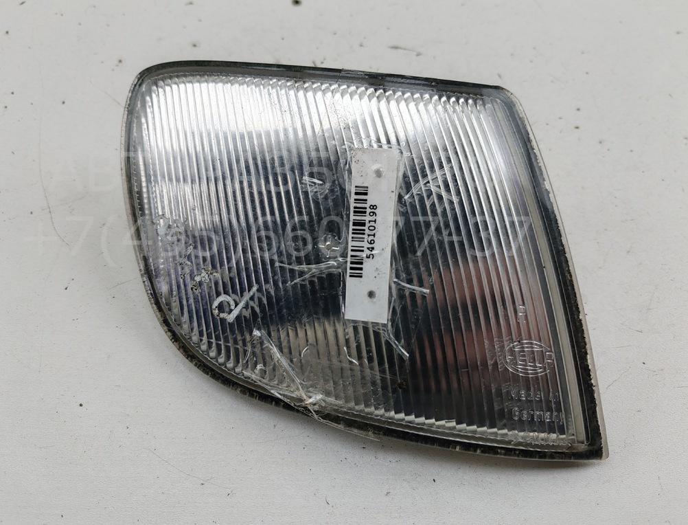 Отражатель передний левый у фары