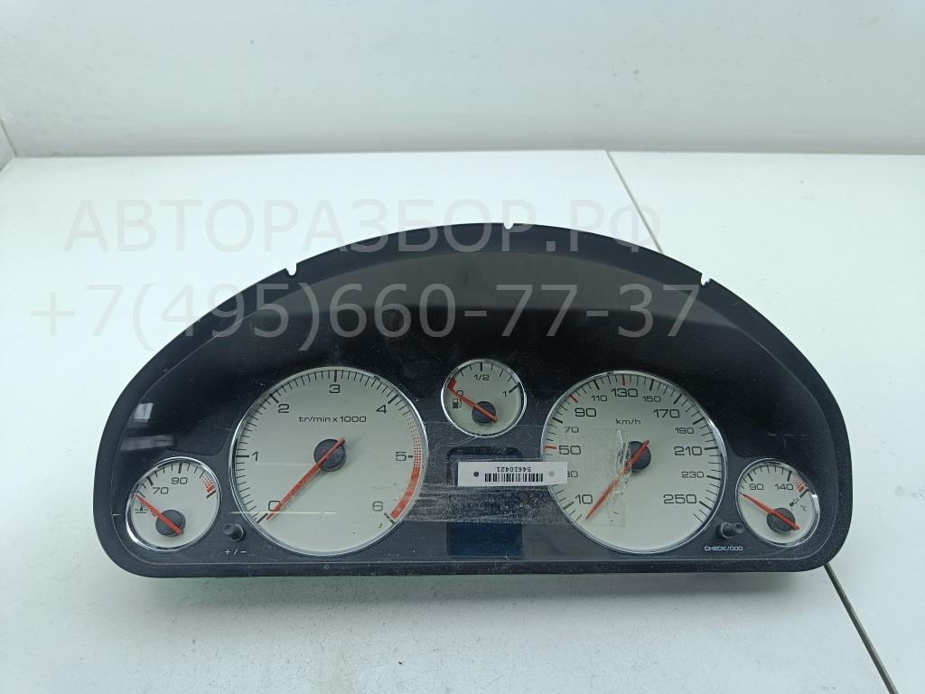 Панель приборов