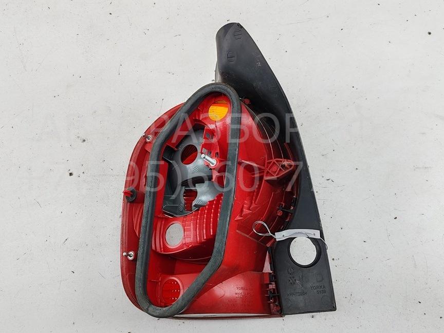 Фонарь задний правый