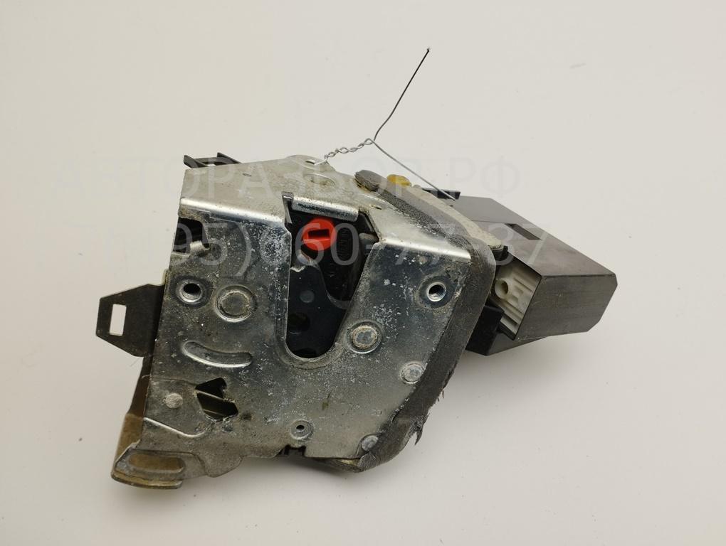 Замок двери задней правой