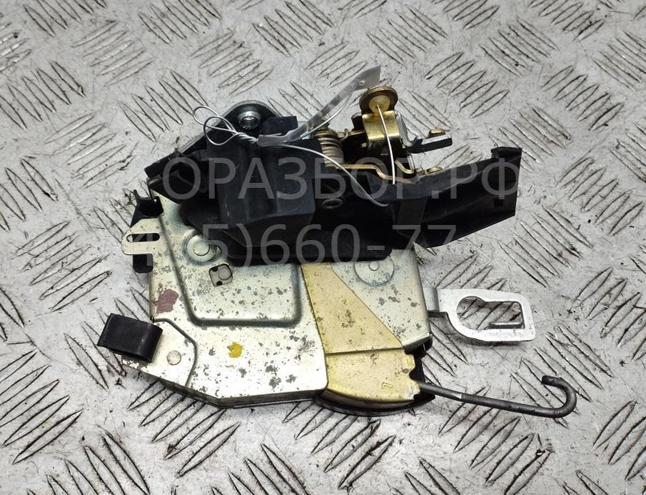 Замок двери передней левой