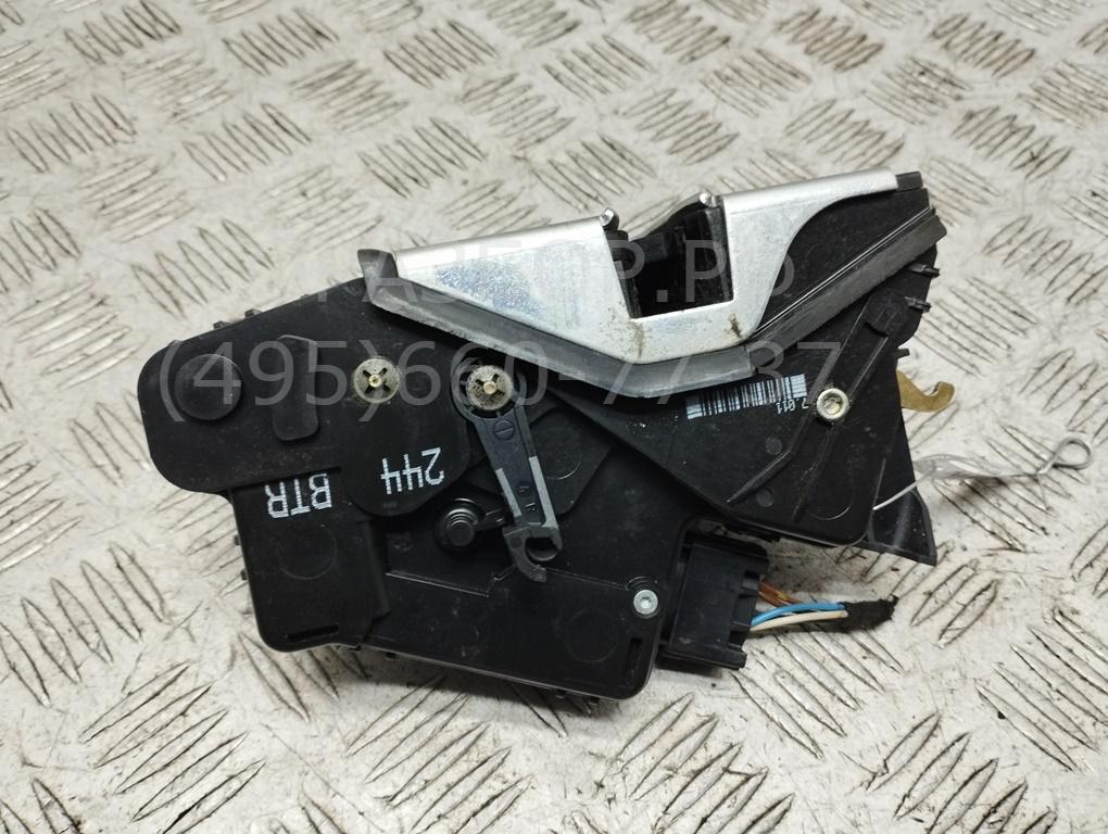 Замок двери передней правой