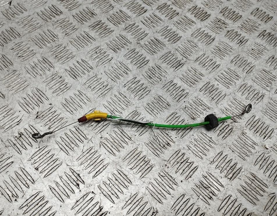 Трос открывания двери